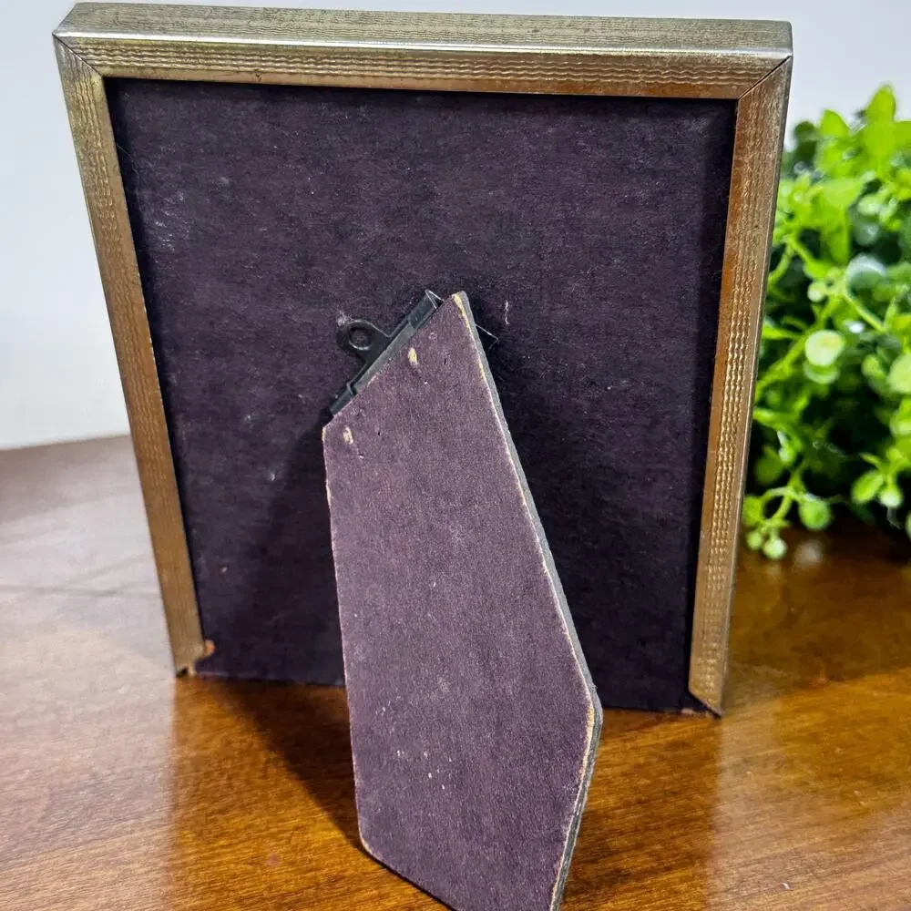 Vintage Gold Tone Ornate 4x5 Picture Frame with Floral Print